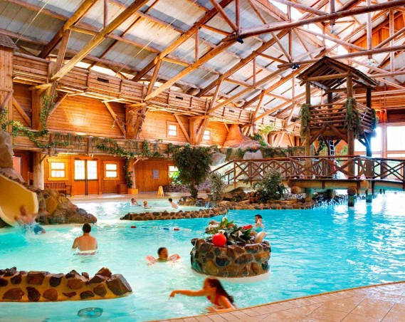 Vakantiepark met binnenzwembad bij Disneyland Parijs op Davy Crocket Ranch