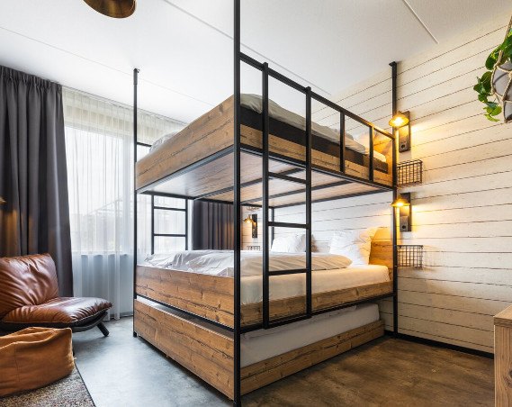 Kies uit de vele hotelkamers zoals een familiekamer bij Guesthouse Hotel Kaatsheuvel