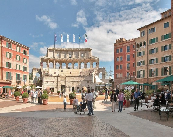 Het Hotel Colosseo Europa Park is gebaseerd op het Colosseum in Rome