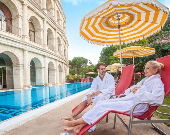 Ga samen met je gezin en vrienden naar het zwembad van Hotel Colosseo Europa Park