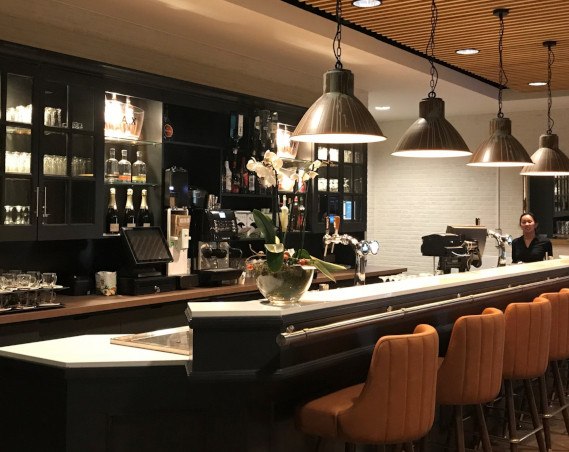Genieten doe je bij Hotel de Duiventros in het cafe en restaurant