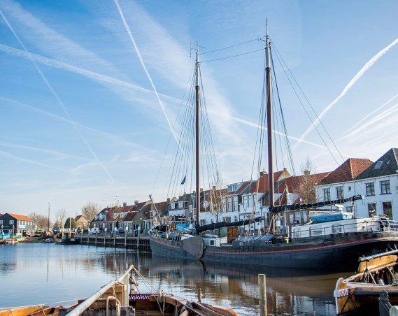 Hotel Elburg is dichtbij de haven gelegen